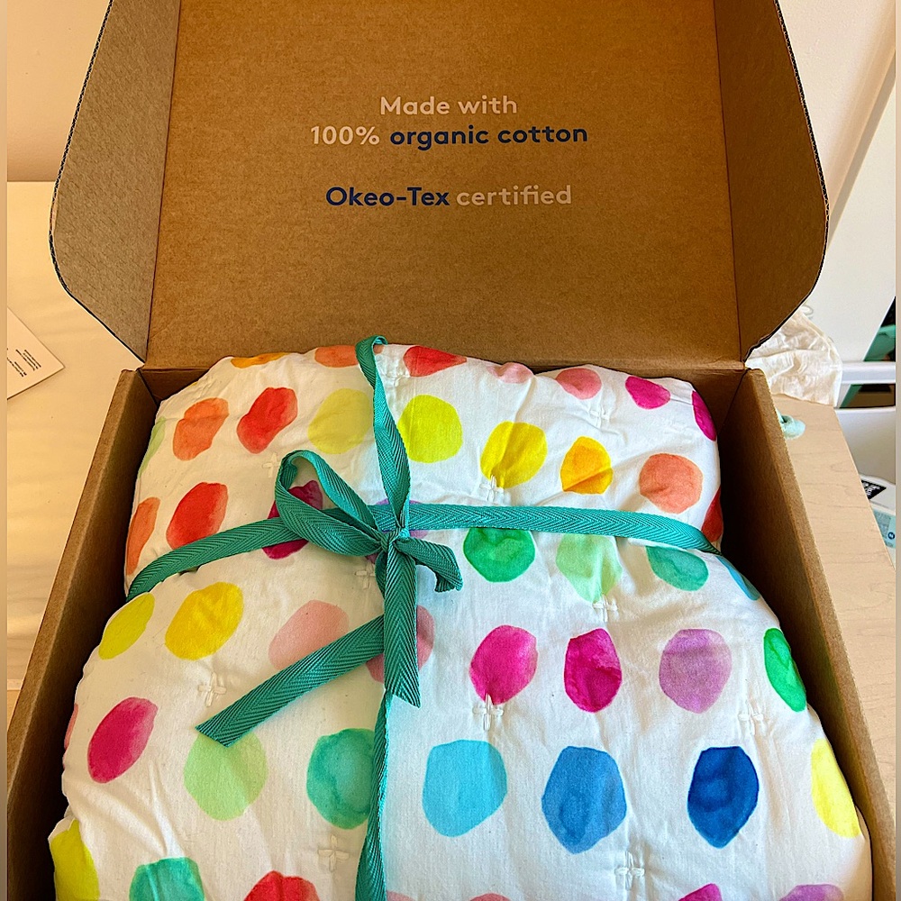 BNIB Lovevery “Rainbow Row” quilt